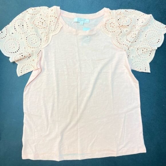 WOMEN LOFT Petite Eyelet Flutter Sleeve Tee LARGE 100%Cotton - Picture 3 of 7